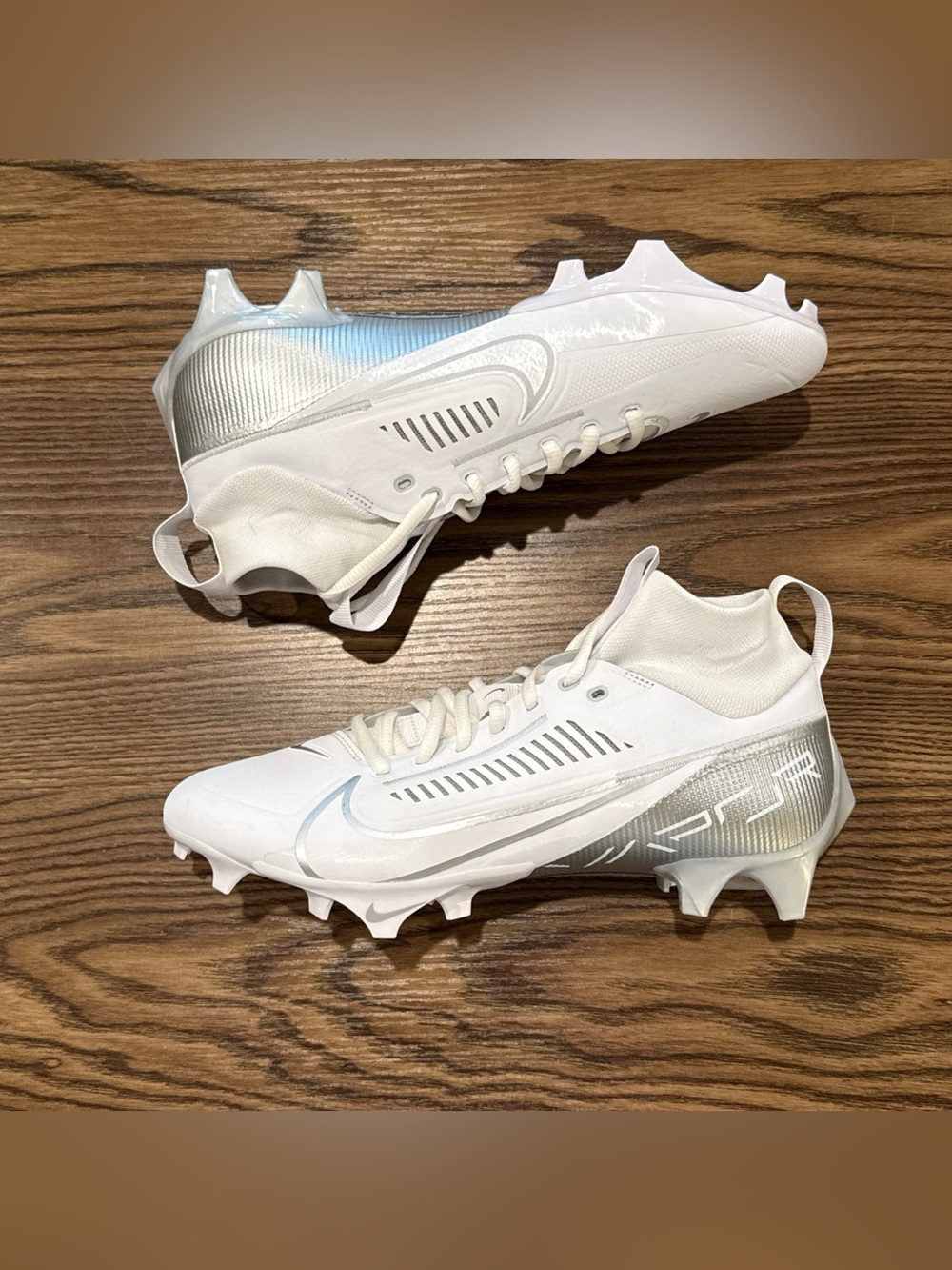 Size 8.5 Nike Vapor Edge Pro 360 2 White/Silver Football Cleats DA5456-102 NEW